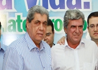 Puccinelli ao lado do prefeito Robinho Samara 