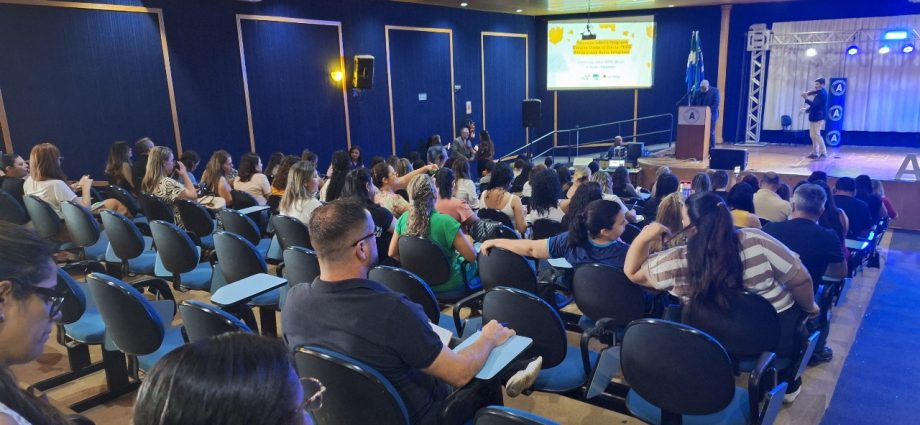 Formação do Programa Dinheiro Direto na Escola promove avanços na gestão